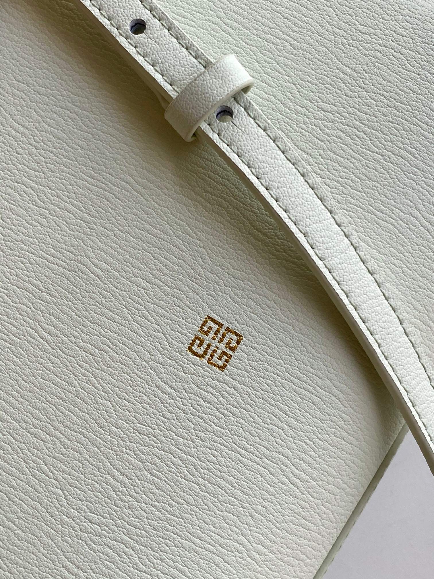 G1uenchy anyigona cube tote-13*19*22cm