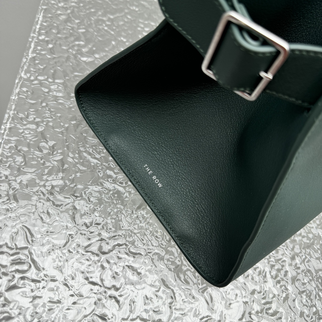 T*e R0w margaux eq clutch-43*20*24cm