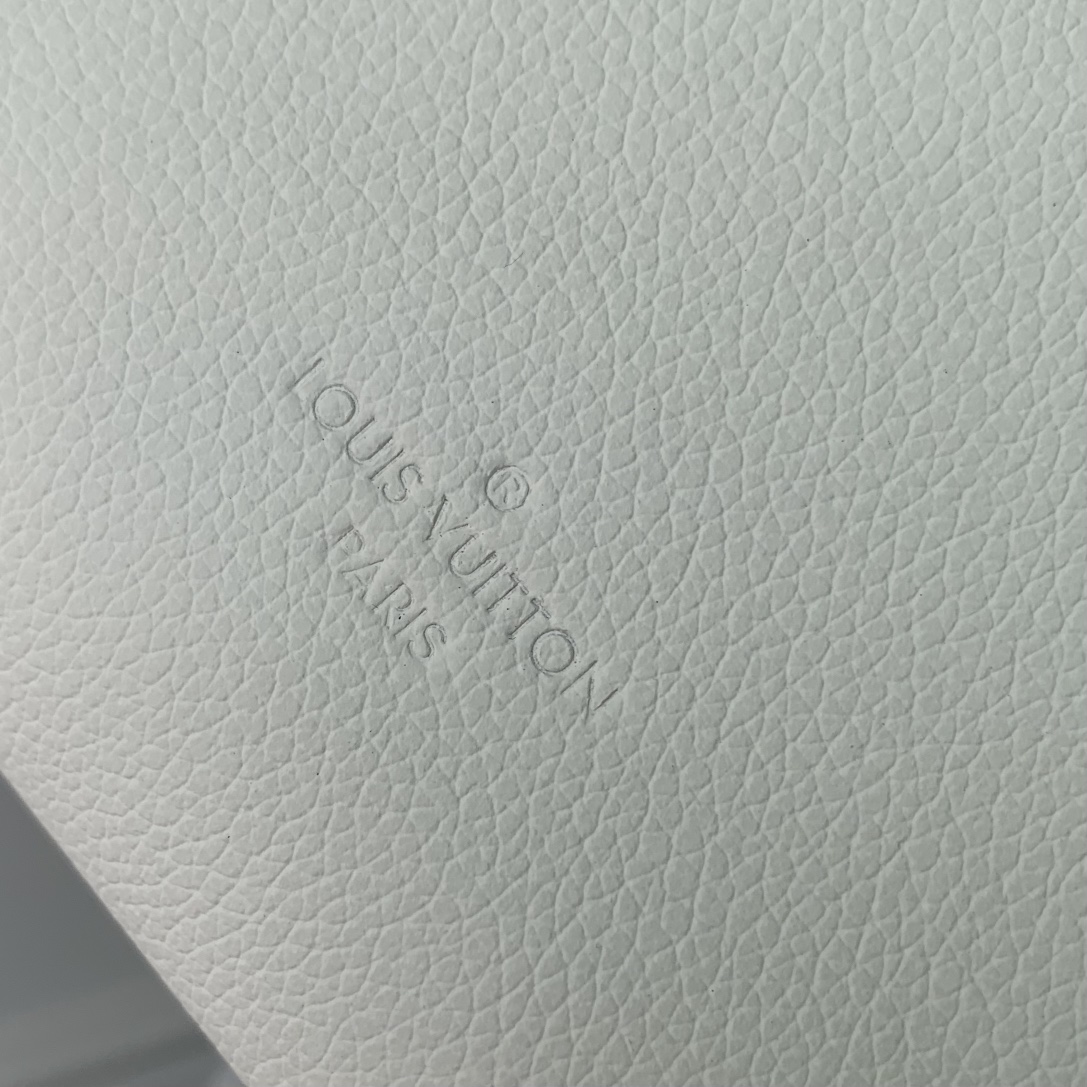 l0vis Vvtt0n side trunk -m46815-18×12.5×8cm