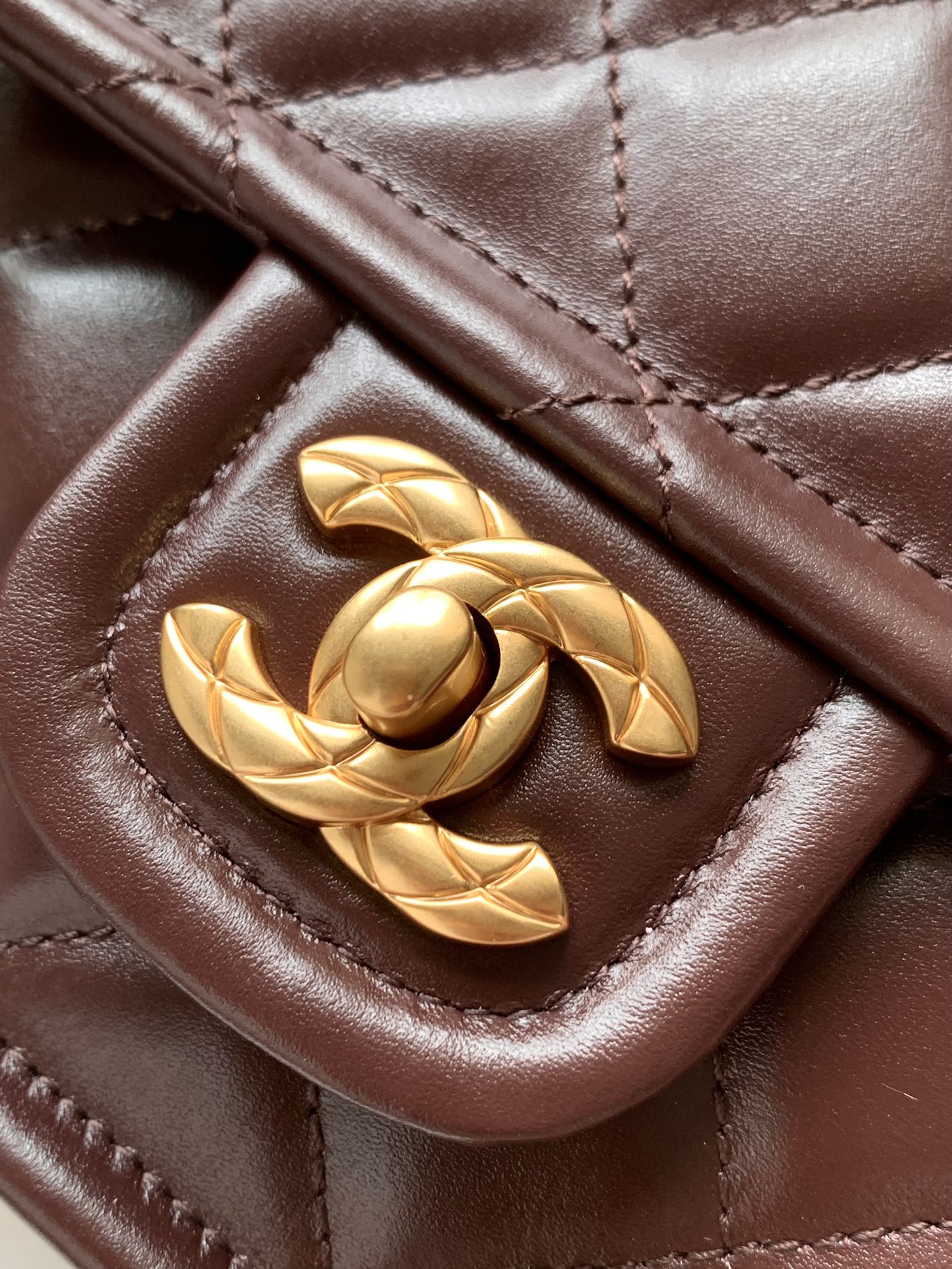 Ch@nel Flap Bag- 15.5X 24.5 X 7CM