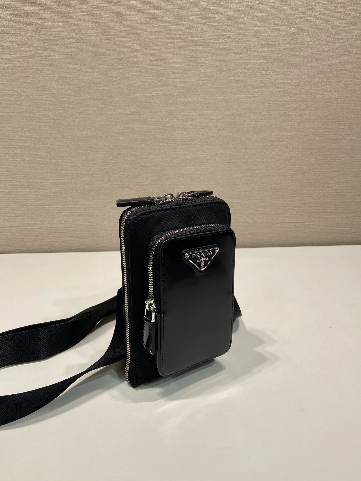 Pra*a Pra*a Pra*a re-nylon phone case shoulder 2zt060 bag-11.5*18cm