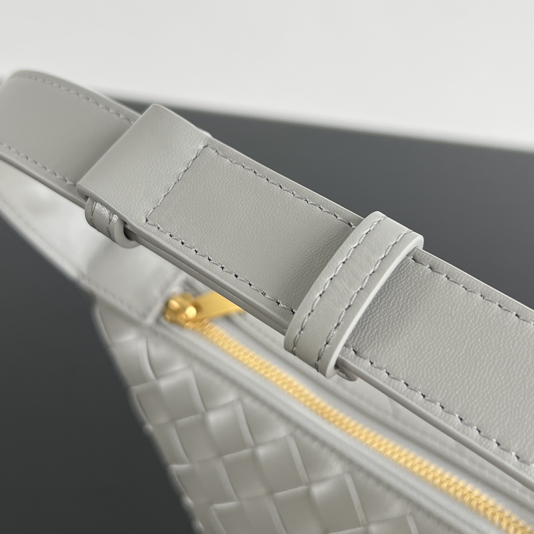 b0tt*ga Ven*ta bv wallace-17x13.5x5.3cm