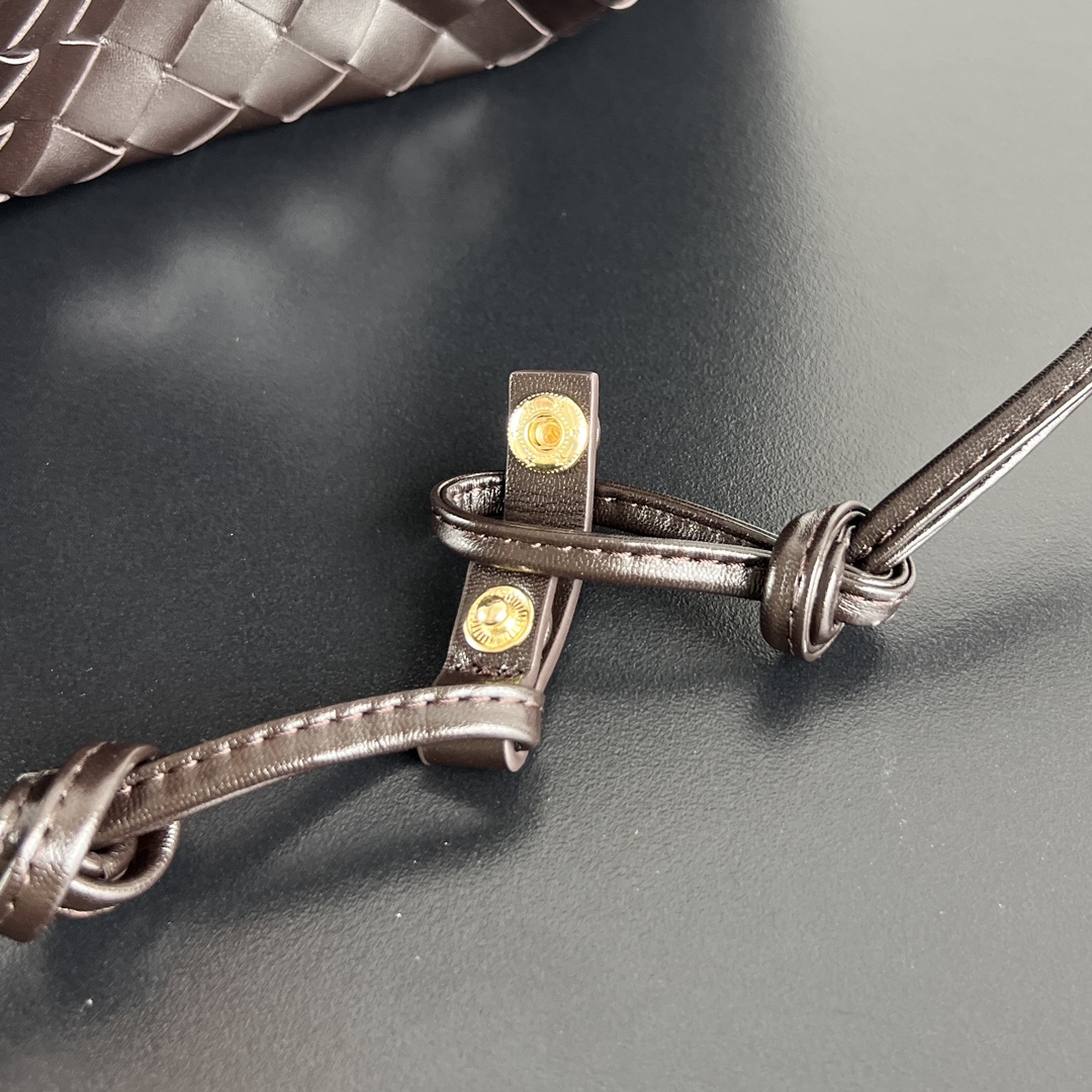 b0tt*ga Ven*ta dustbag-32*23*1cm