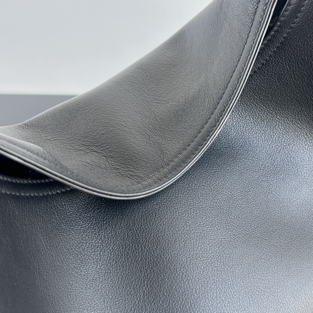 b0tt*ga Ven*ta shoulder bag-46x21x10cm