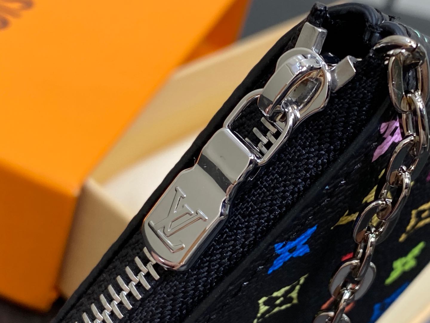 l0vis Vvtt0n monogram multicolor key pouch-m13664-12.0 x 7.0 x 1.5cm