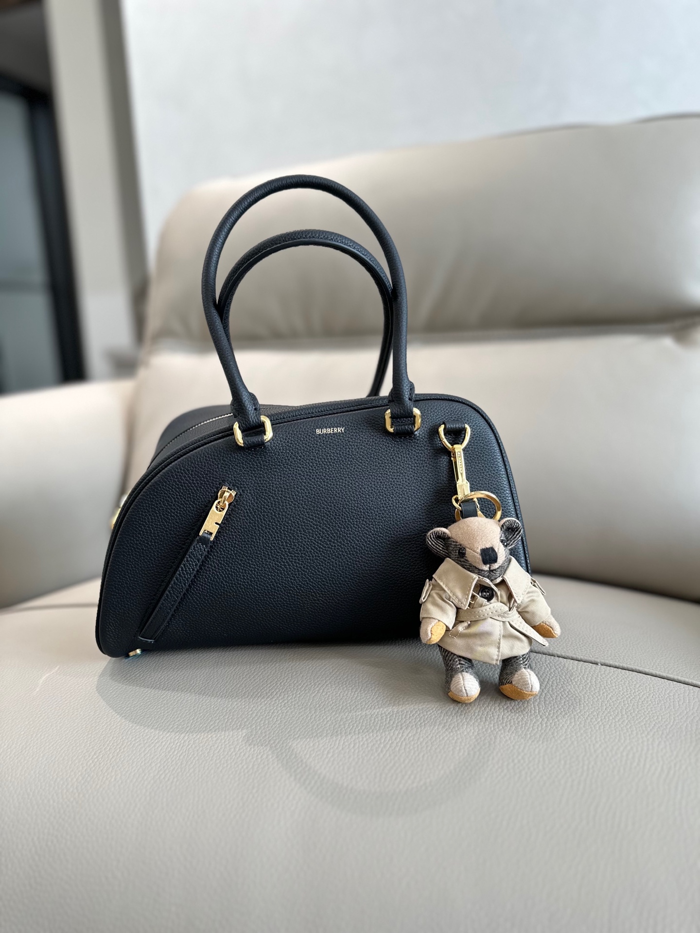 Bv*b*rry black small shield twin bowling bag-32*12.5*19.5cm