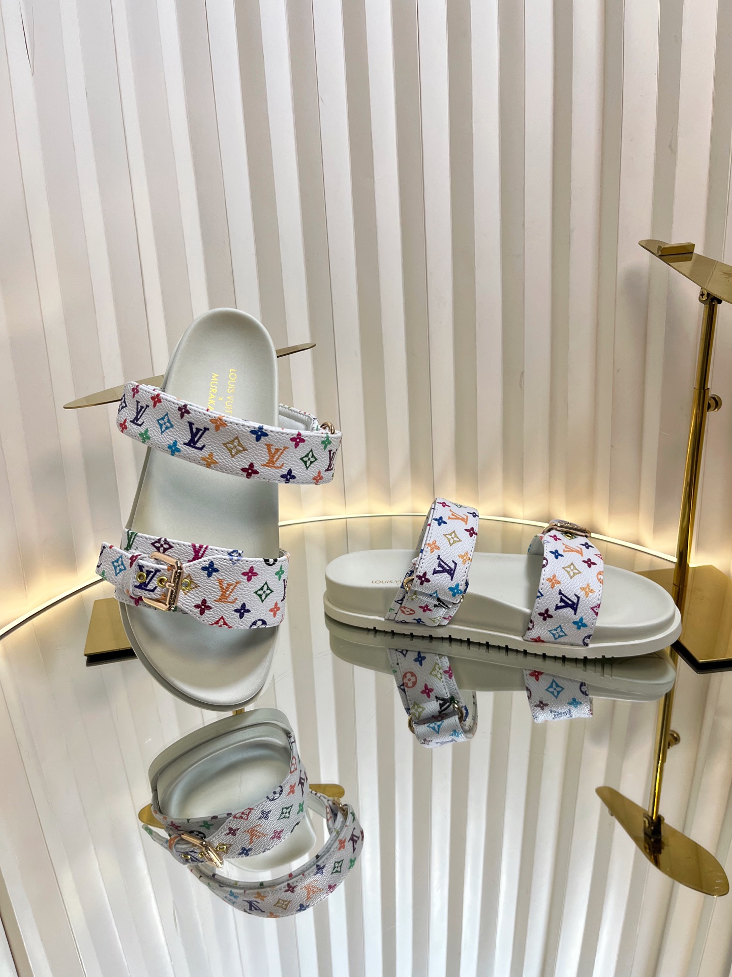 l0vis Vvtt0n sandals-3cm