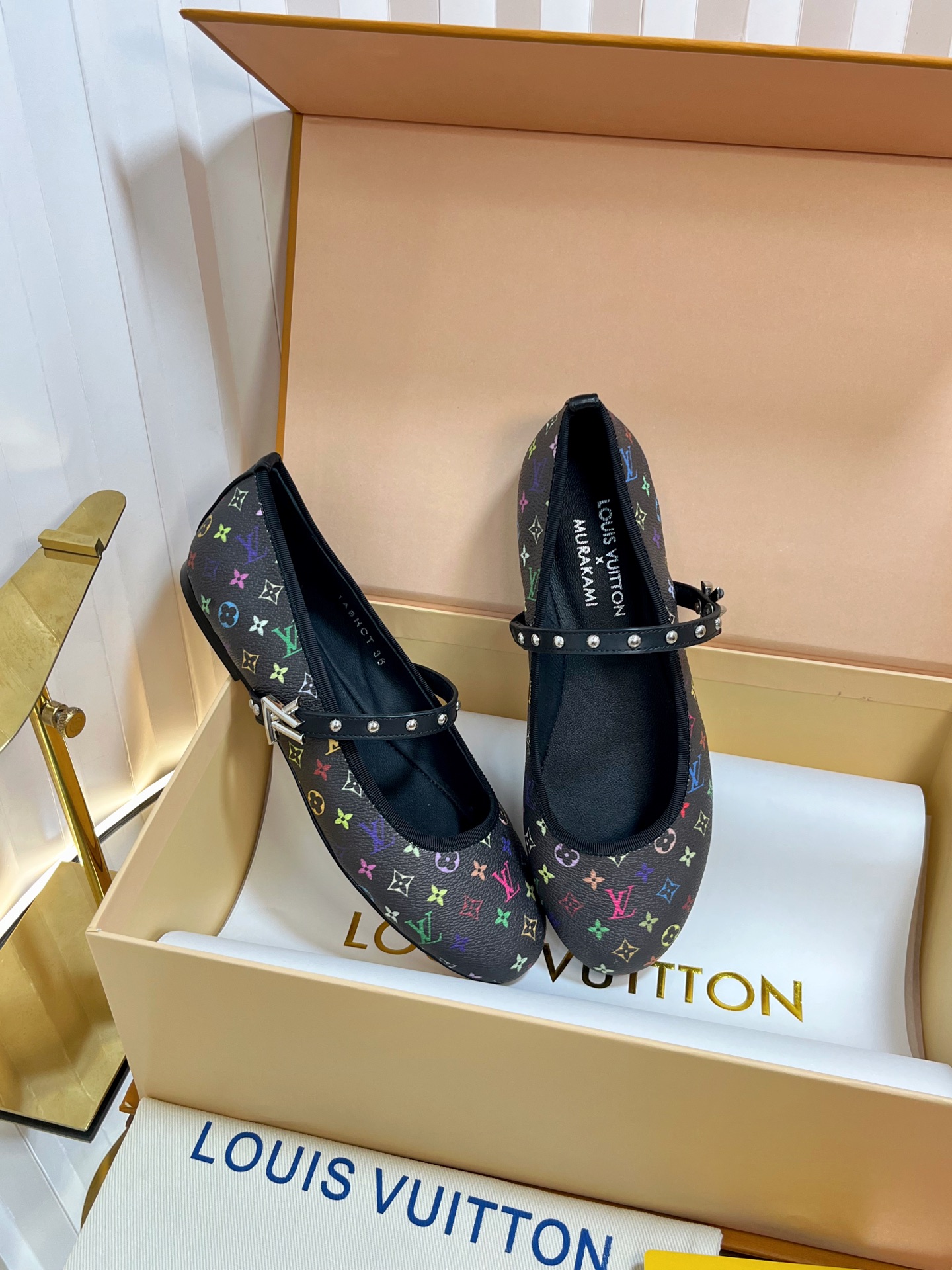 l0vis Vvtt0n romy flat ballerina takashi murakami black(women