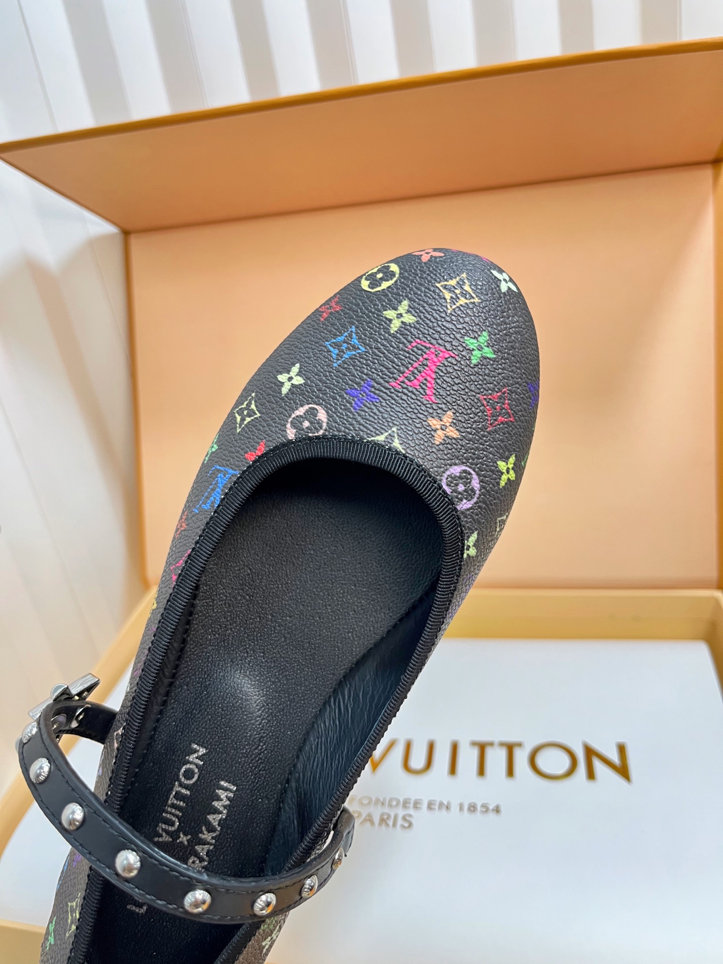 l0vis Vvtt0n romy flat ballerina takashi murakami black(women