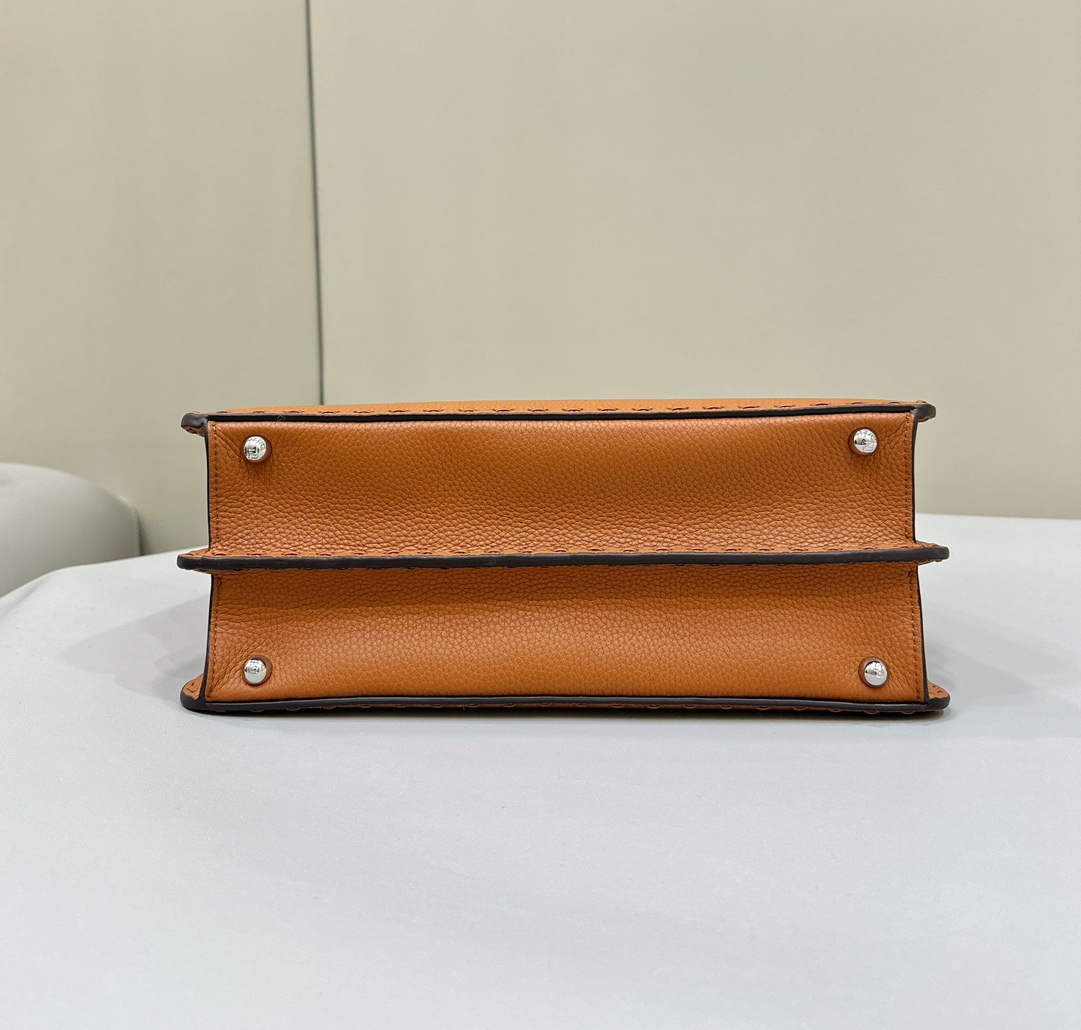 F**di peekaboo soft-33x10x25.5cm