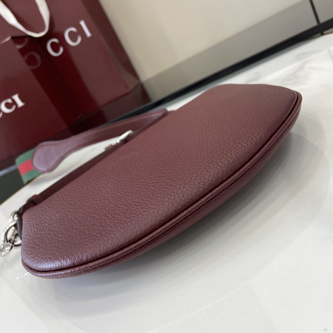 Gvc*1 Gvc*1 body bag-23 x 18.5 x 2 cm