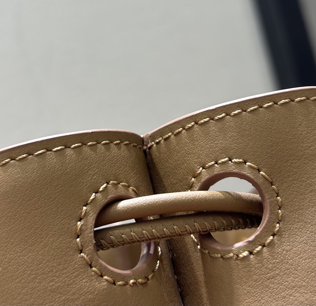 Lowee Pebble Bag-17*7*21.5CM