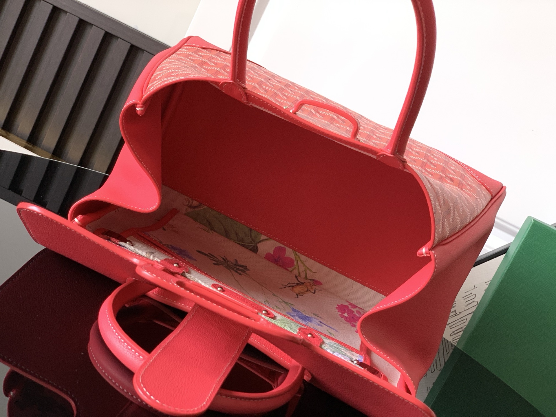 G09ard saigon vic tote-34×25×16cm