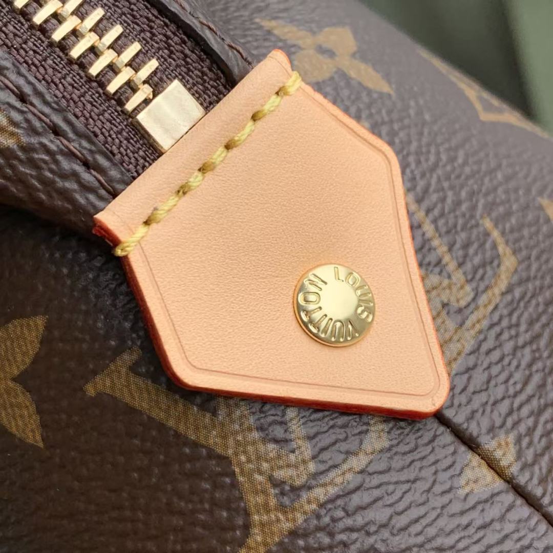 LV Cosmetic Pouch GM Other Monogram Canvas -18 x 9 x 27CM