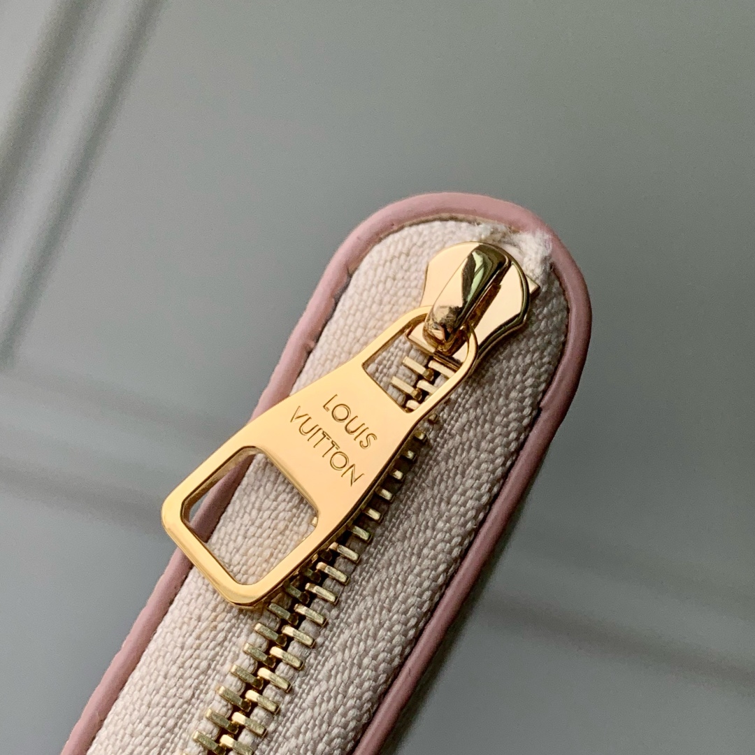 l0vis Vvtt0n zippy wallet-11 x 8.5 x 2cm