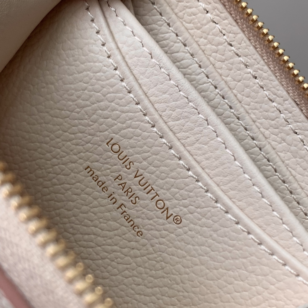 l0vis Vvtt0n zippy wallet-11 x 8.5 x 2cm