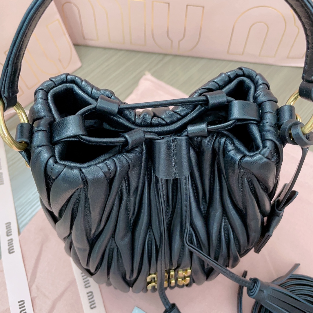 M1um1u matelasse bucket-17x15x10cm