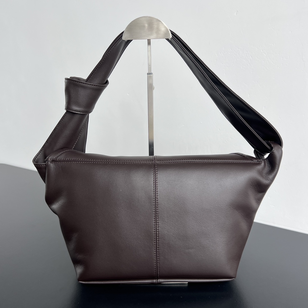 b0tt*ga Ven*ta sawyer bag-25*17*12cm