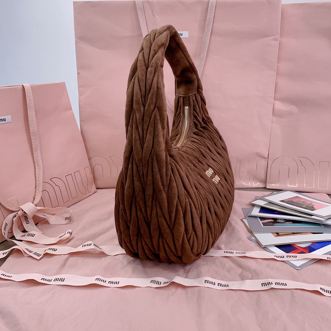 M1v wander bag-29 x 24 x 10cm