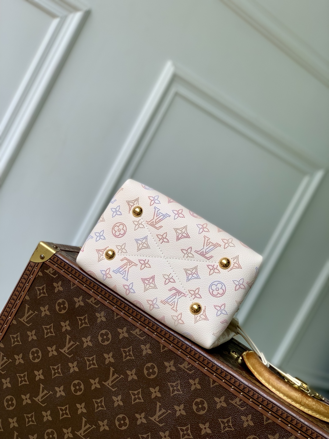 l0vis Vvtt0n bella tote bag-19 x 22 x 14cm