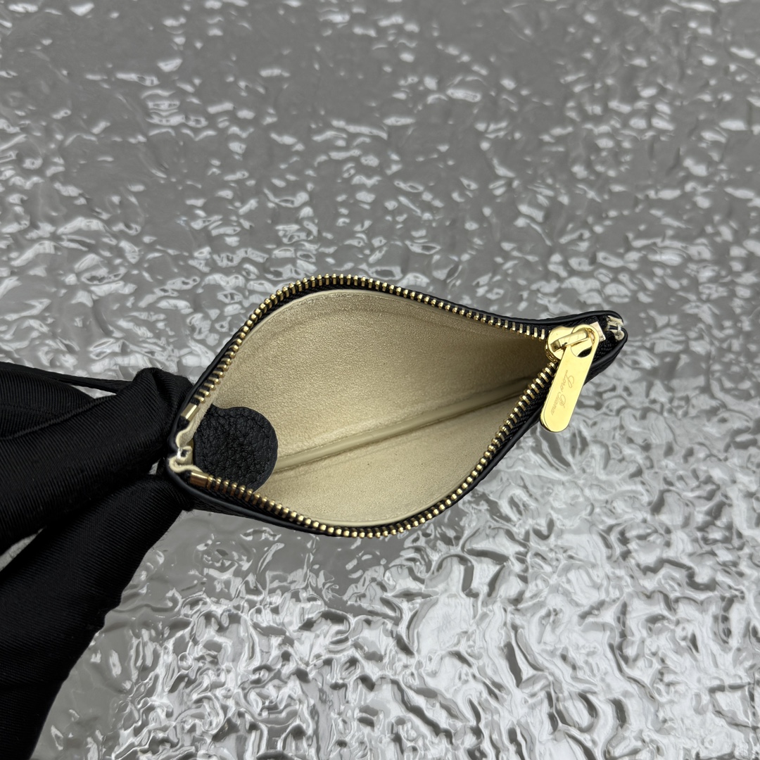 L0r0 P1ana needle bag(black)-38*21*18cm