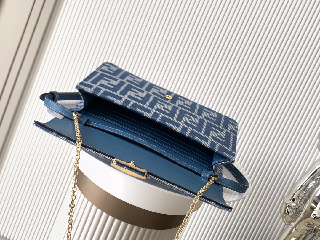 F**di baguette bag-21/5/11.5cm