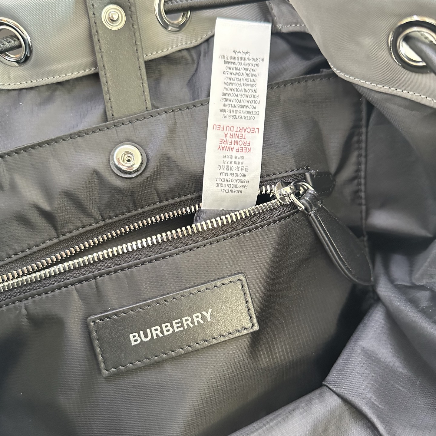 Bv*b*rry backpack-28×15×42cm