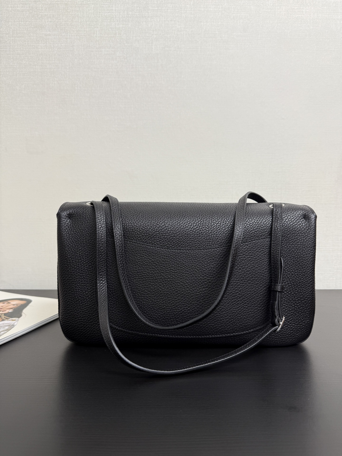 Cha*nel Grained Calfskin Small Souplissimo Maxi Flap Black-32CM