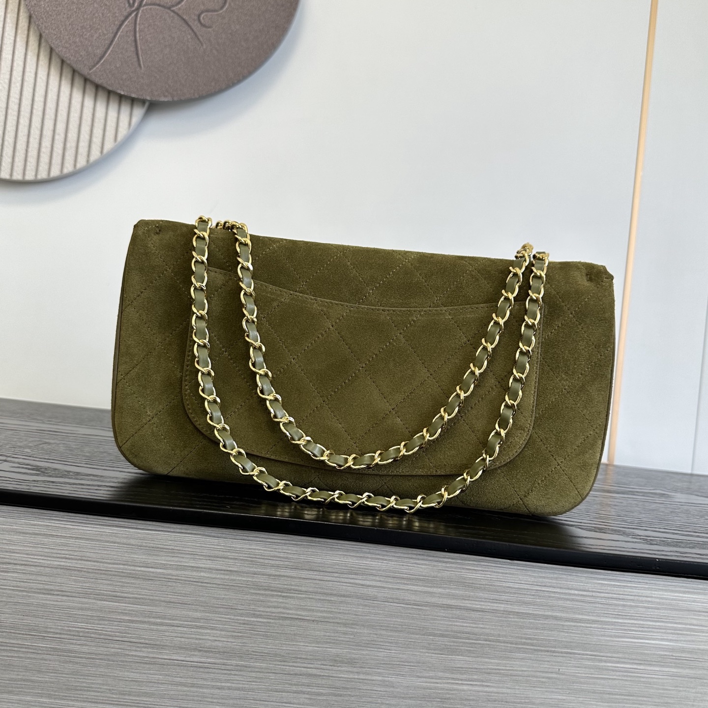 Cha*nel Grained Calfskin Small Souplissimo Maxi Flap-32CM