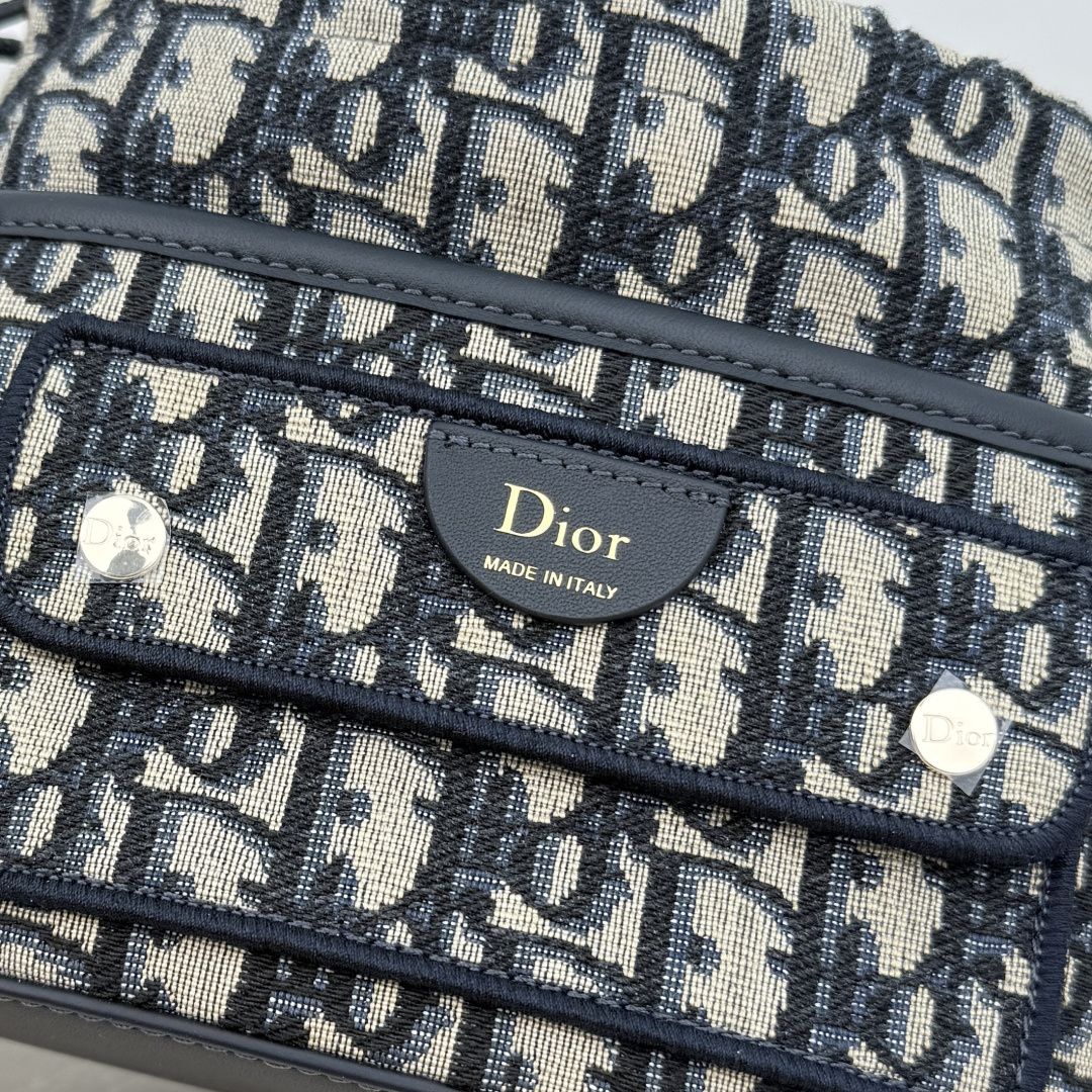 Di*or Travel Oblique Bag-20 × 22 × 5.5CM