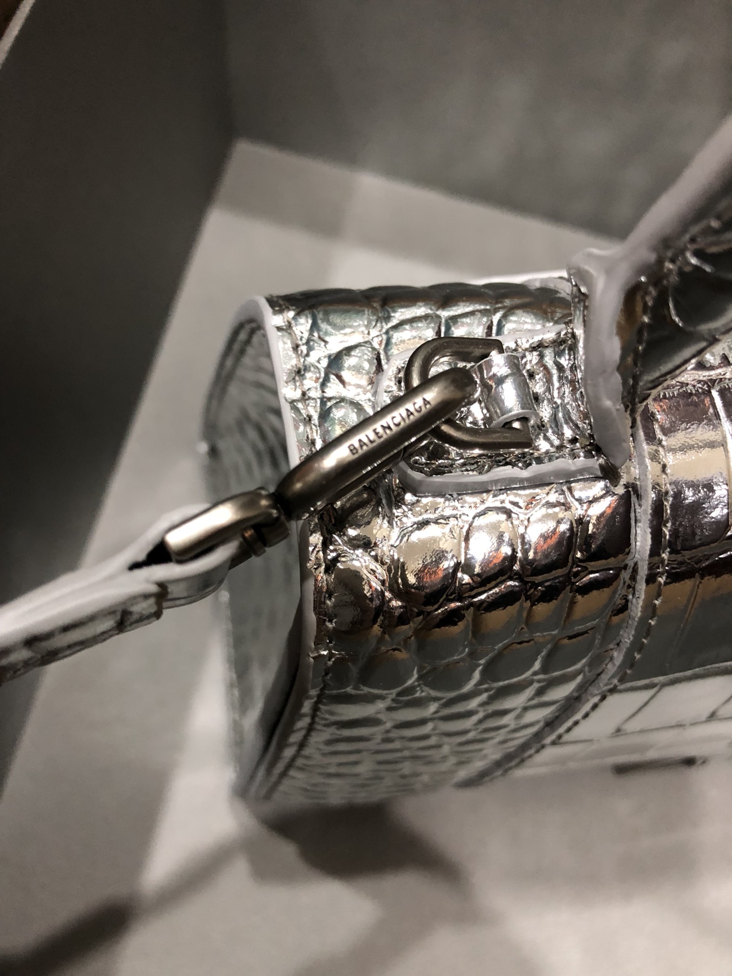 Ba*len*cia*ga small hourglass bag-13*8*19cm