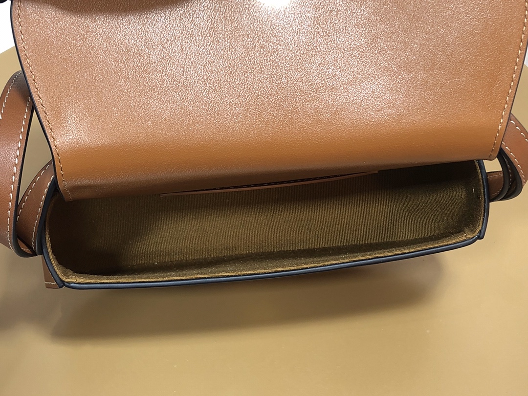 Celin Mini Tabou Clutch On Strap-18*8*5CM